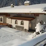 Апартаменты Haus Larcher
