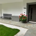 Haus Larcher Апартаменты *
