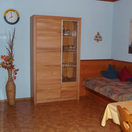 Haus Larcher Apartment