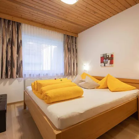 Haus Larcher * Нойштифт-им-Штубайталь