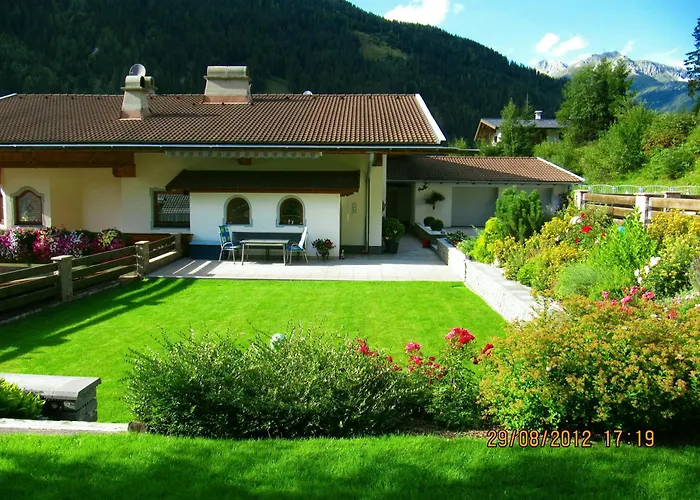 Haus Larcher 아파트