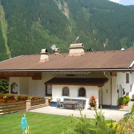 Apartment Haus Larcher Neustift im Stubaital